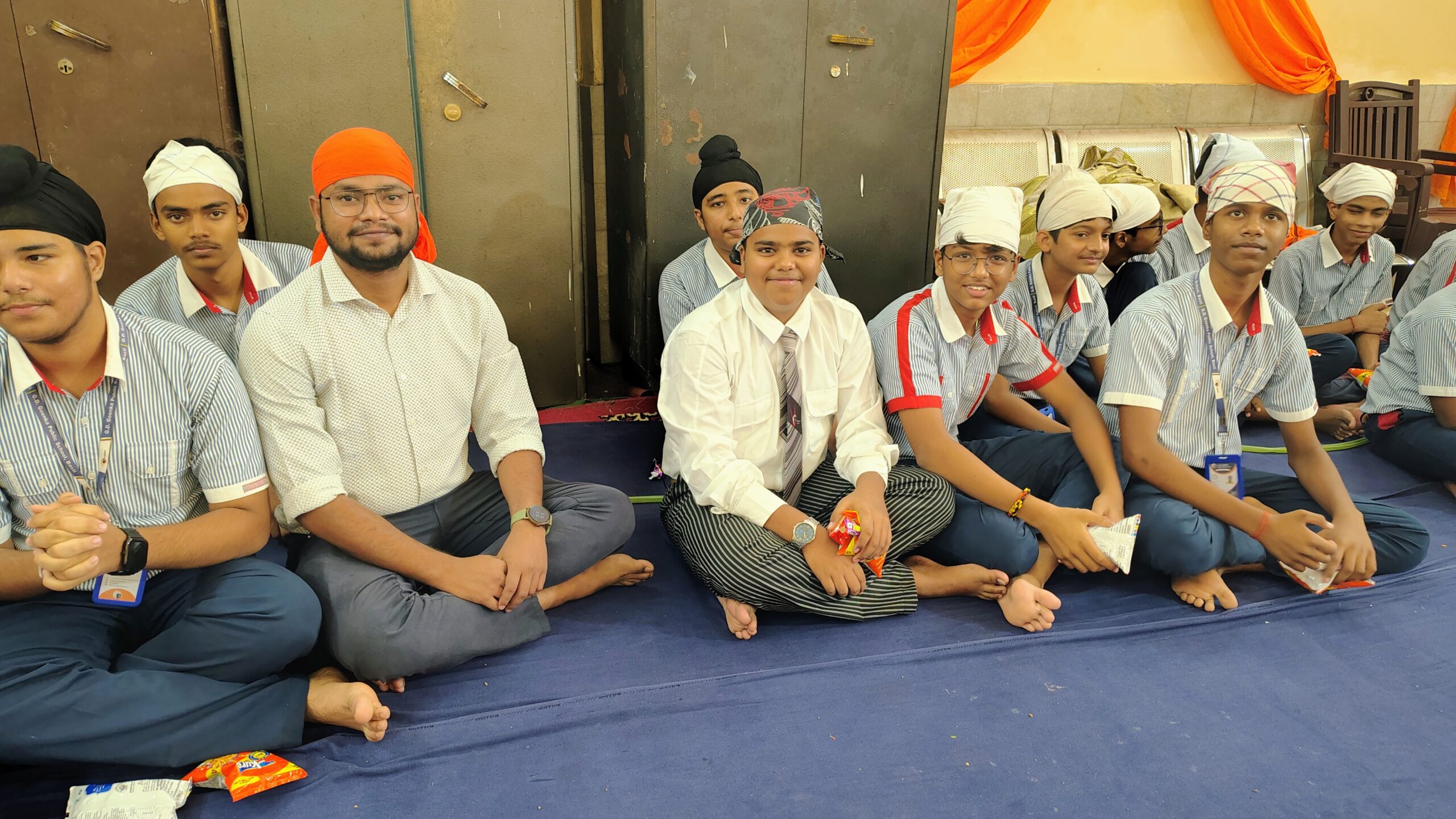 Students Visit Gurudwara Sahib Img 9
